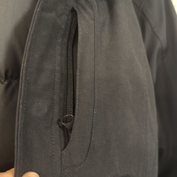 NWOT The North Face Women’s parka - Picture 11 of 12